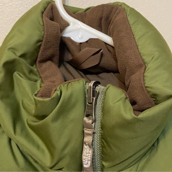 The North Face Women’s 1996 Retro Nuptse 700 down green down puffer Jacket - Picture 6 of 14